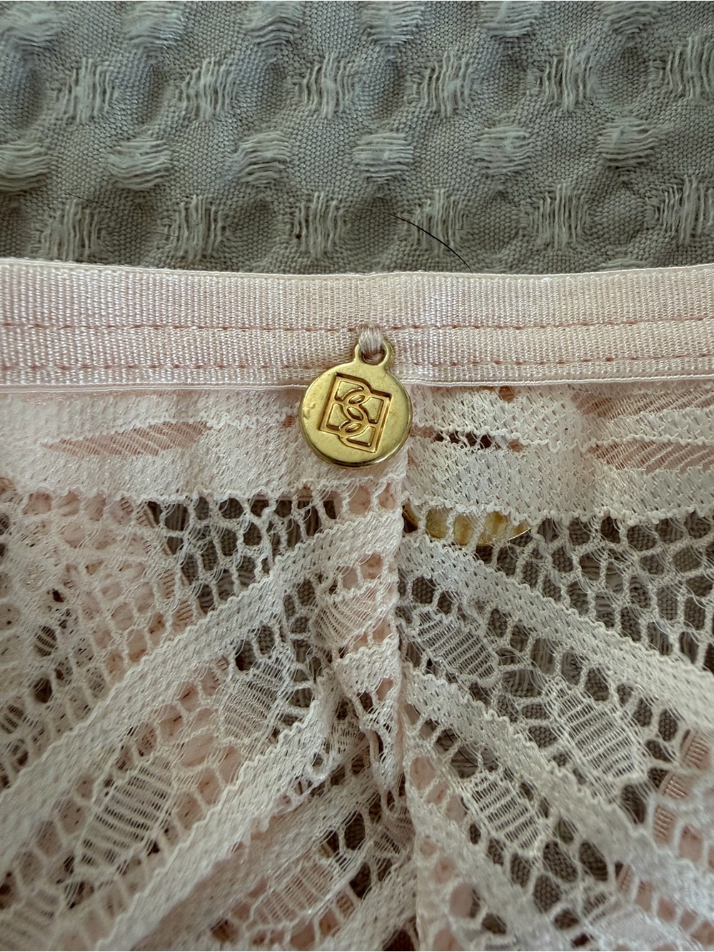 Bluebella Peyton Lace Thong Pearl Pink - Picture 3 of 9